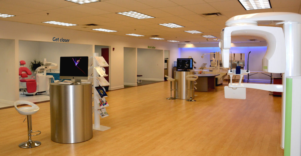 Planmeca's Roselle, Illinois imaging product display and operatory showroom.